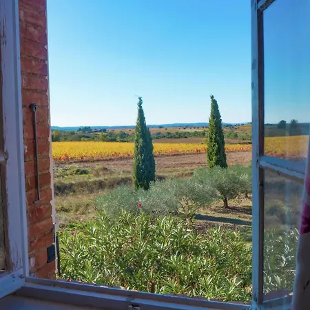 In Beziers With Pool And Vineyard בית נופש